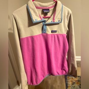 Woman’s Patagonia Pullover